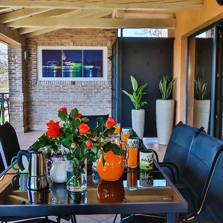 Apartamento Tina I *