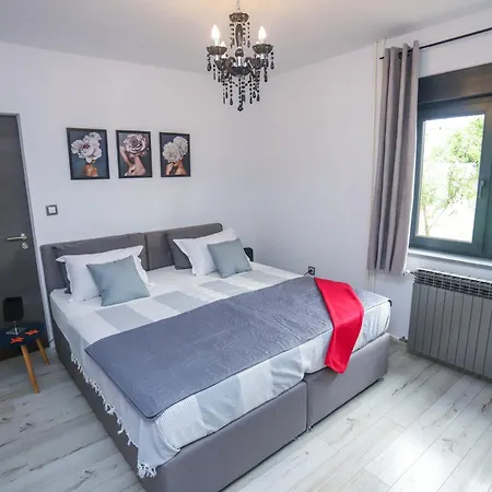 Apartamento Tina I *